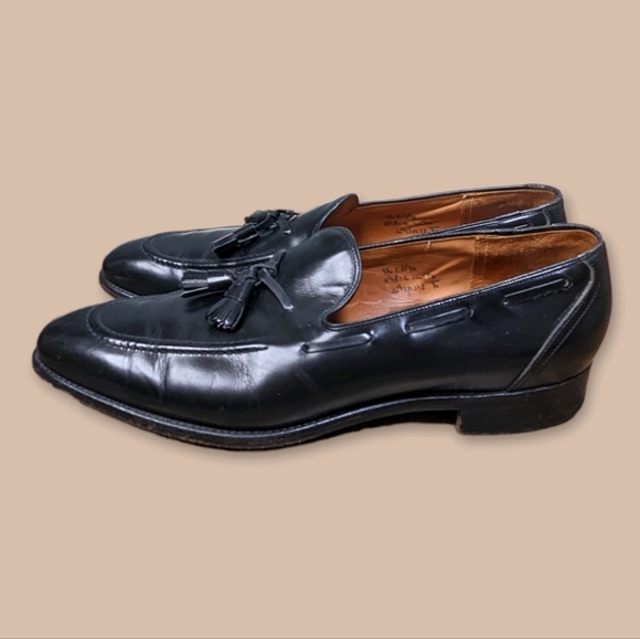 Alan McAfee handcrafted in England Men's black leather tassel loafers EUC 11 - Picture 3 of 9